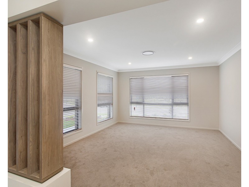 36 Mistview Circuit, Forresters Beach NSW 2260