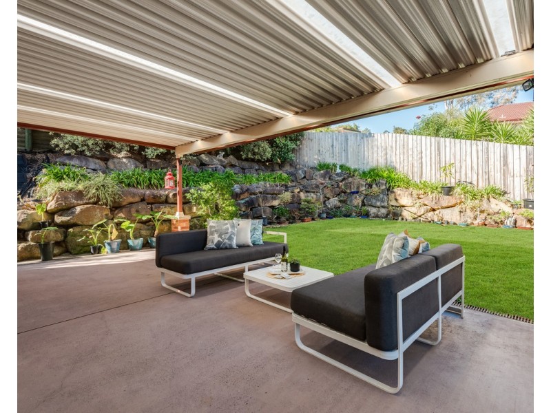 8 Crestview Place, Lisarow NSW 2250