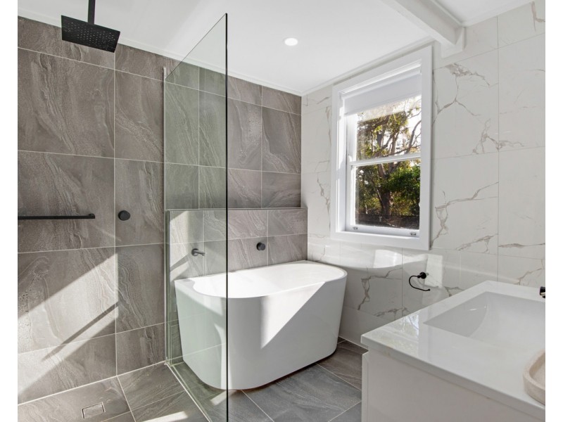 9 Kimpton Place, Wyoming NSW 2250