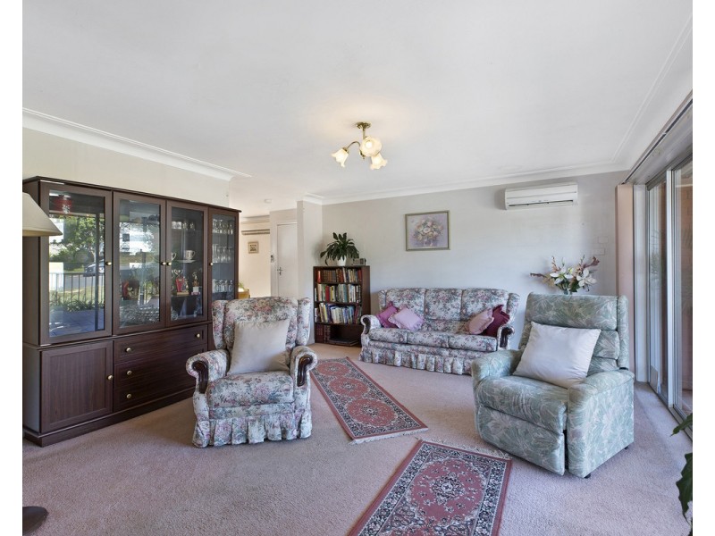 9 Haynes Street, Wyoming NSW 2250