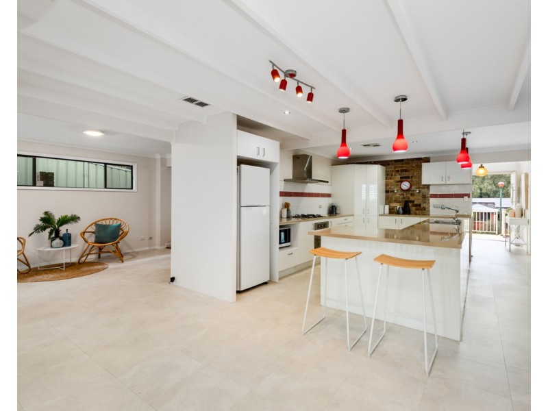 18 Small Street, Wyoming NSW 2250