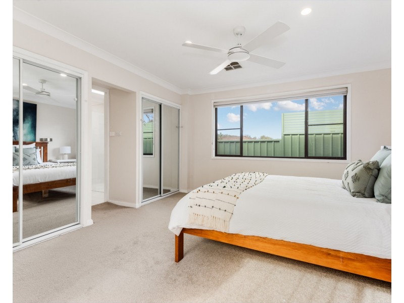 18 Small Street, Wyoming NSW 2250