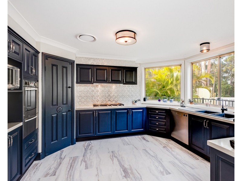 19 Hillgrove Close, Ourimbah NSW 2258