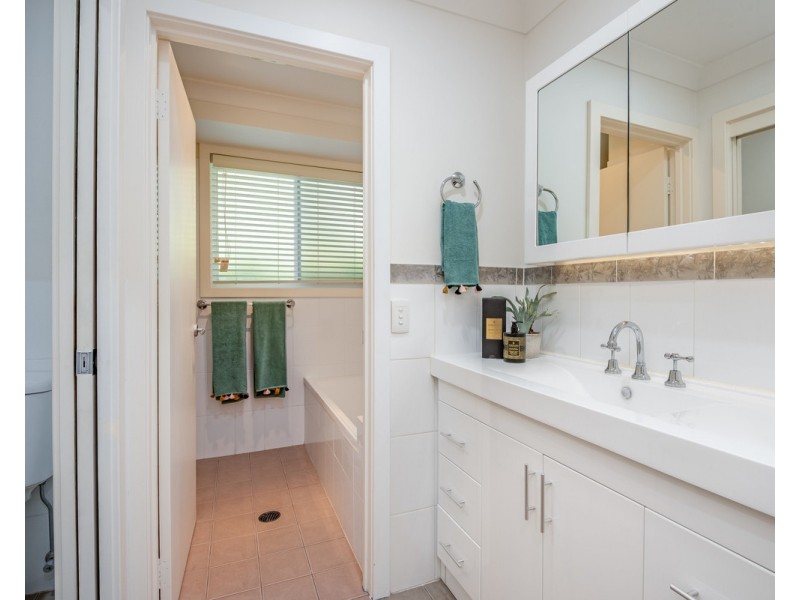 5 Sunnyvale Close, Lisarow NSW 2250