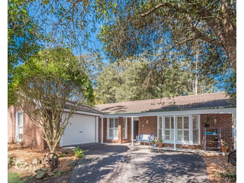 6 Coulter Road, Wyoming NSW 2250