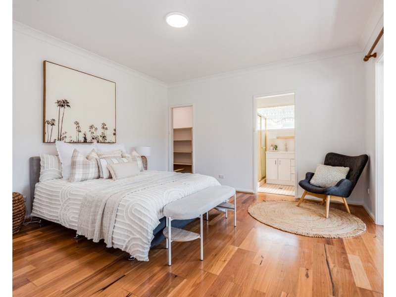 12 Hakea Close, Wyoming NSW 2250