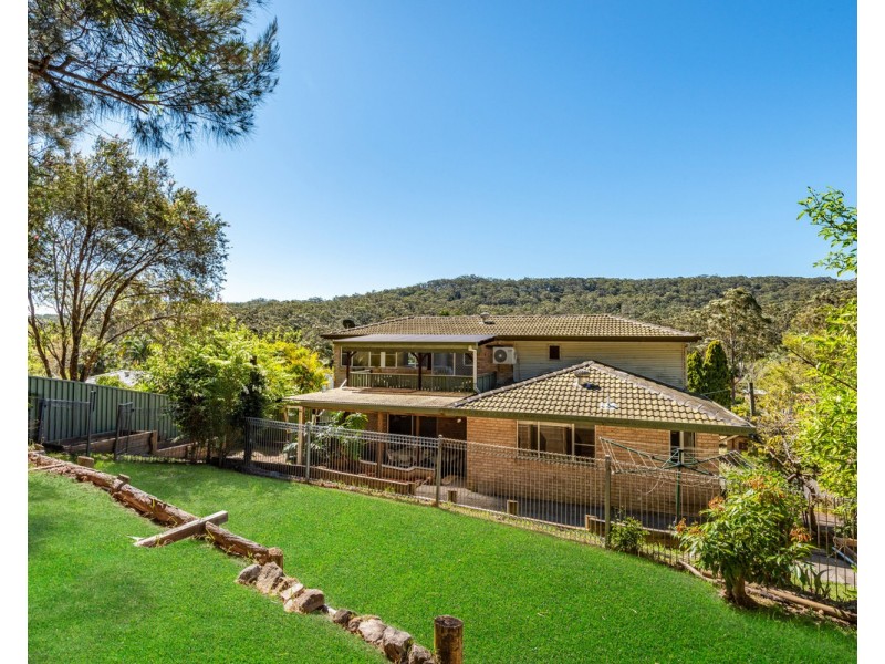 12 Hakea Close, Wyoming NSW 2250