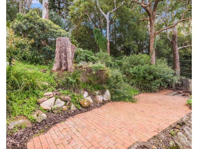 33 Gregory Street, Wyoming NSW 2250