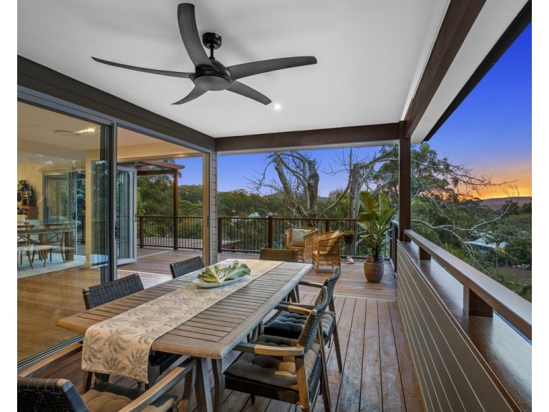 18 Cabbage Tree Avenue, Avoca Beach NSW 2251