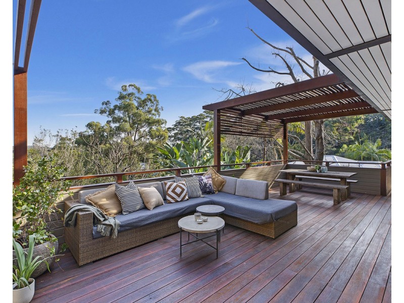 18 Cabbage Tree Avenue, Avoca Beach NSW 2251