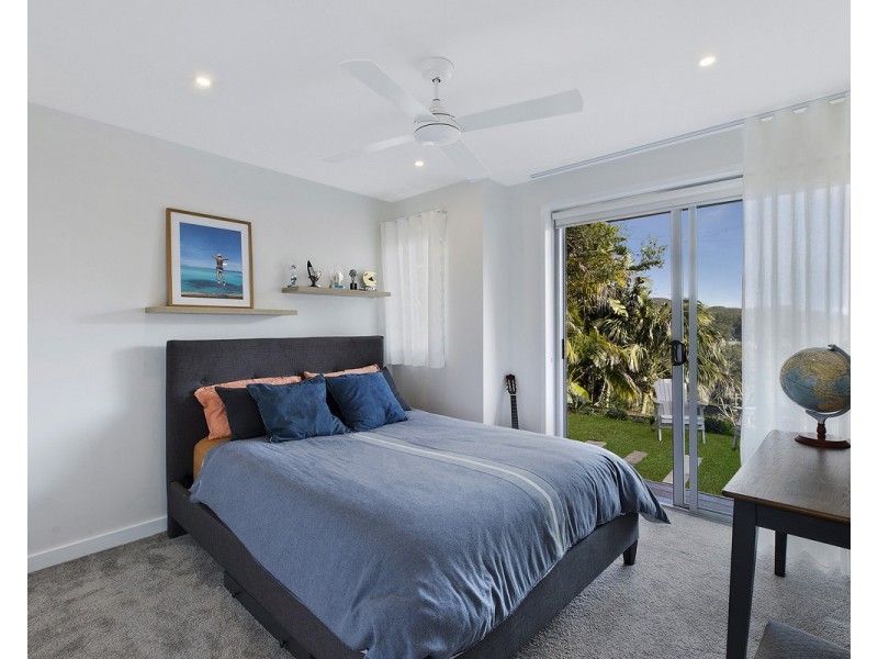 18 Cabbage Tree Avenue, Avoca Beach NSW 2251