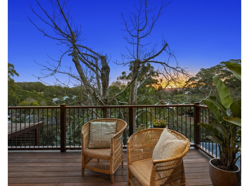 18 Cabbage Tree Avenue, Avoca Beach NSW 2251