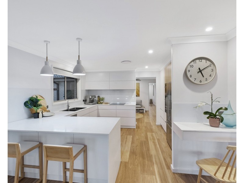 63 Bronzewing Drive, Erina NSW 2250