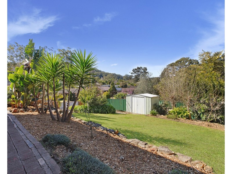 1 Rugby Close, Wyoming NSW 2250