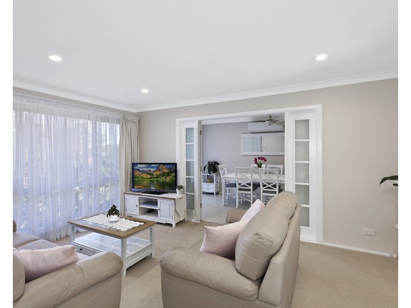 7 Walker Road, Wyoming NSW 2250