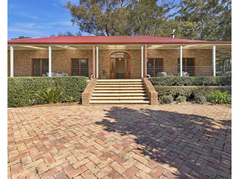 6 Portsmouth Road, Erina NSW 2250