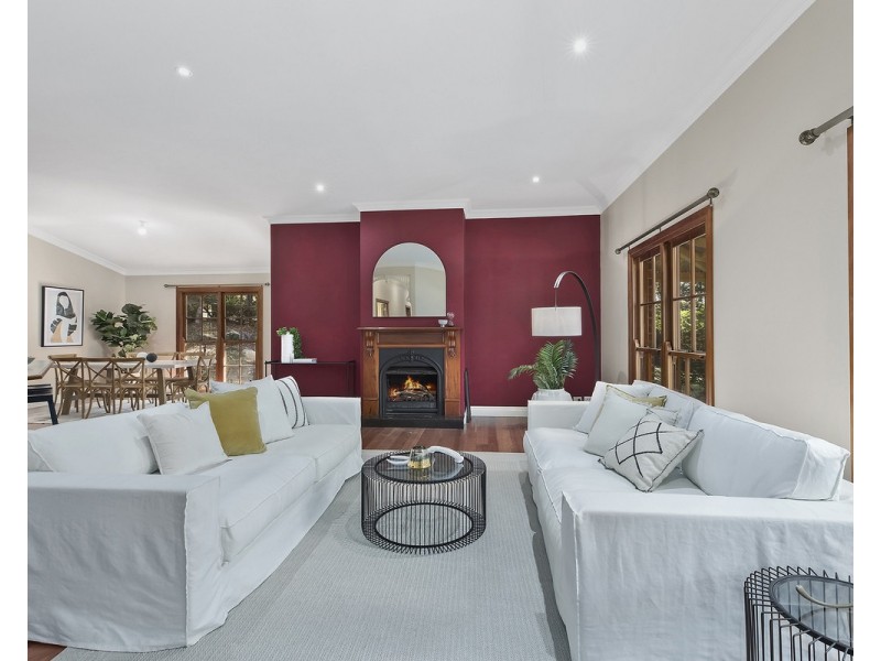 6 Portsmouth Road, Erina NSW 2250