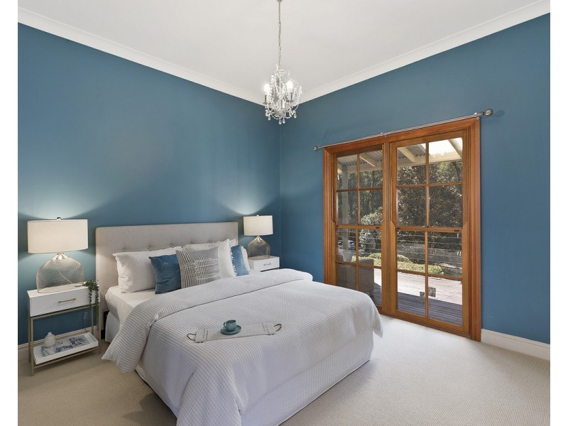 6 Portsmouth Road, Erina NSW 2250