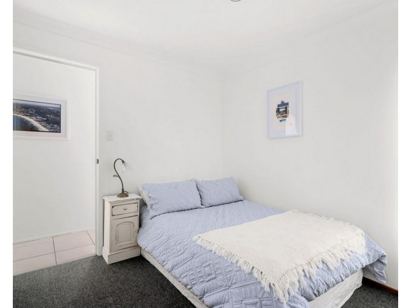 1/176 The Round Drive, Avoca Beach NSW 2251