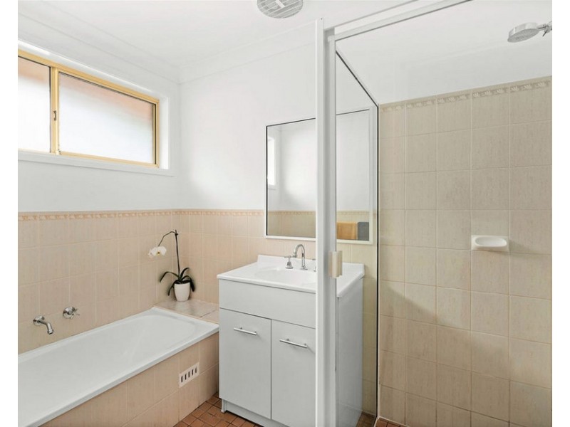 1/176 The Round Drive, Avoca Beach NSW 2251