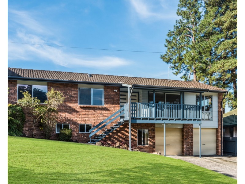 5 Lana Avenue, Wyoming NSW 2250