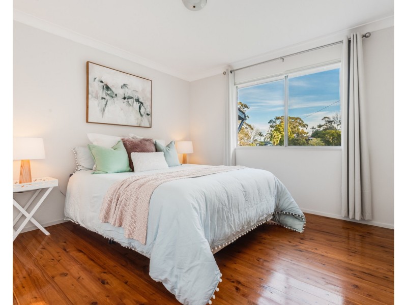 5 Lana Avenue, Wyoming NSW 2250