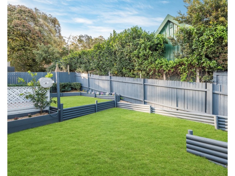 5 Lana Avenue, Wyoming NSW 2250