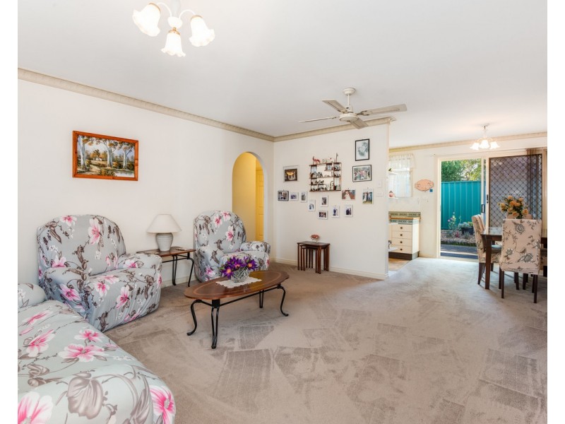 6/31 Cary Street, Wyoming NSW 2250