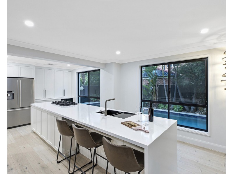 8 Lindford Place, Terrigal NSW 2260