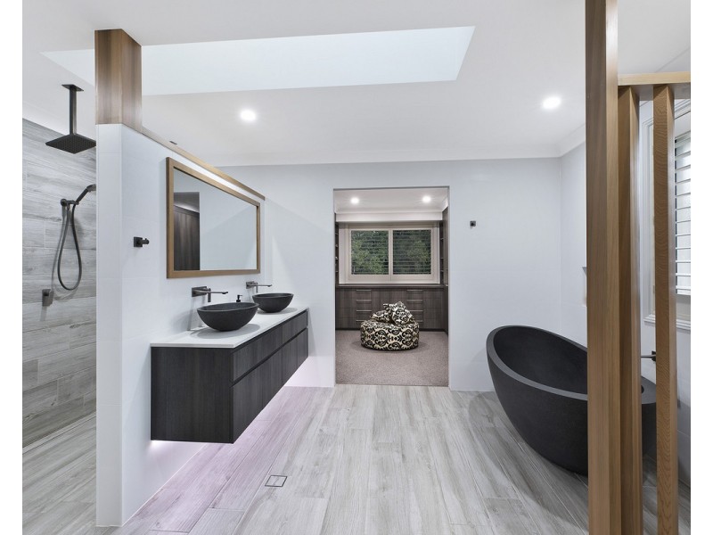 8 Lindford Place, Terrigal NSW 2260