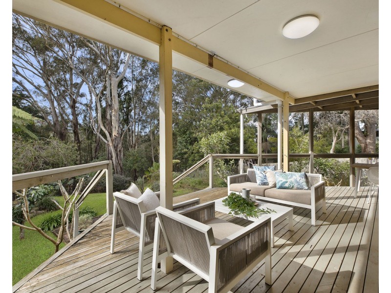 10 Lake Shore Drive, North Avoca NSW 2260