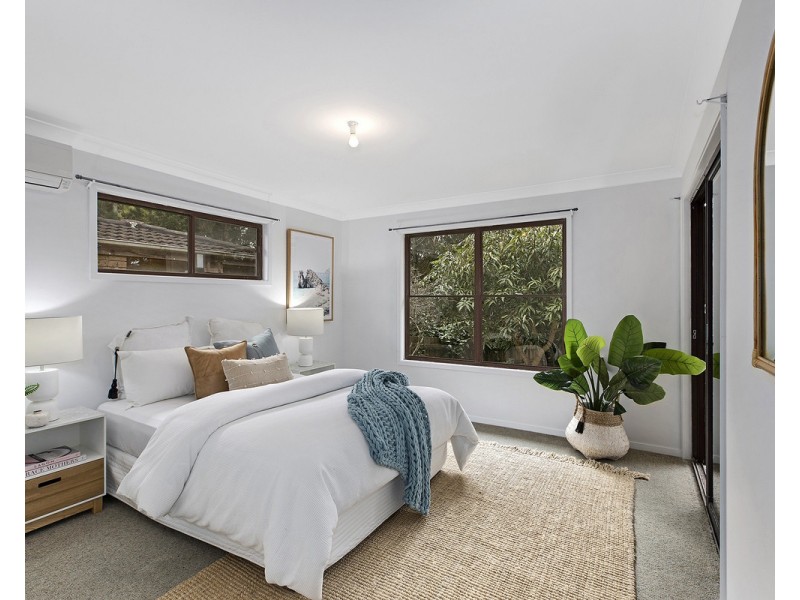 10 Lake Shore Drive, North Avoca NSW 2260