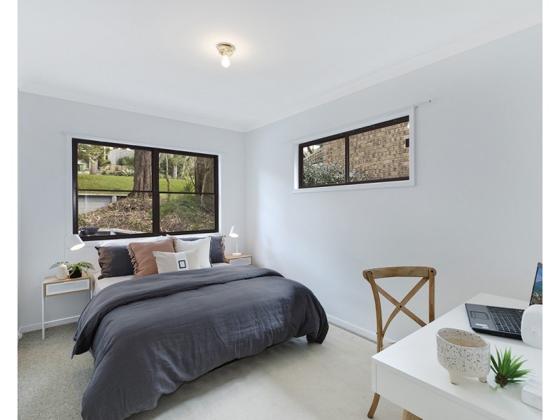 10 Lake Shore Drive, North Avoca NSW 2260