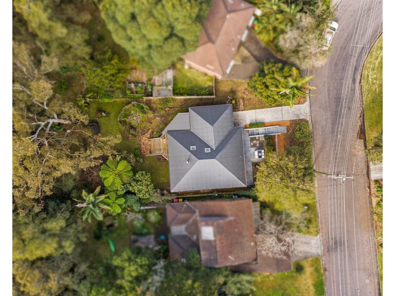 10 Lake Shore Drive, North Avoca NSW 2260