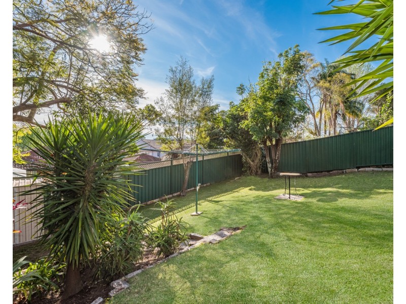 24 Orange Parade, Wyoming NSW 2250