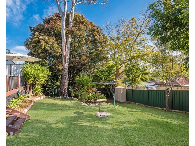 24 Orange Parade, Wyoming NSW 2250