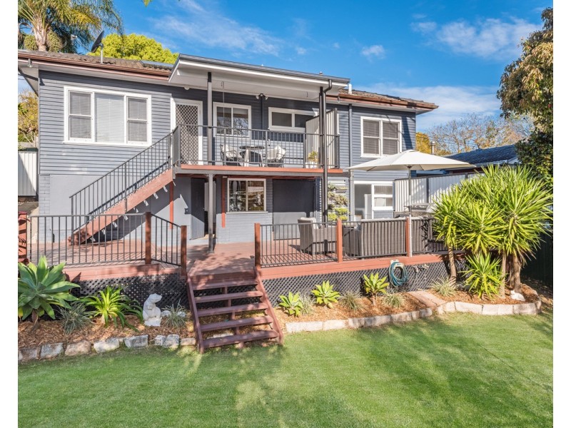 24 Orange Parade, Wyoming NSW 2250