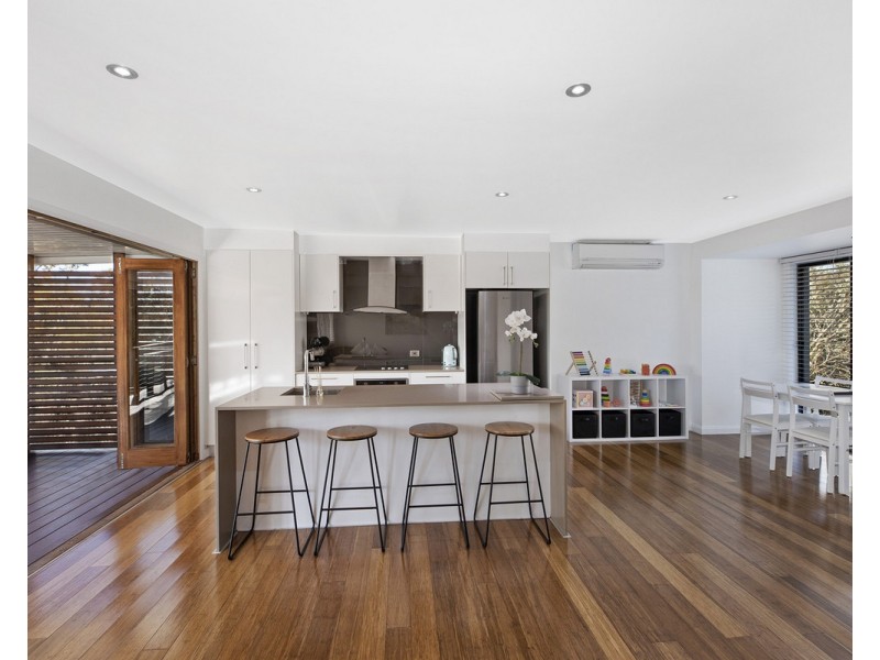 90 Hanlan Street North, Narara NSW 2250