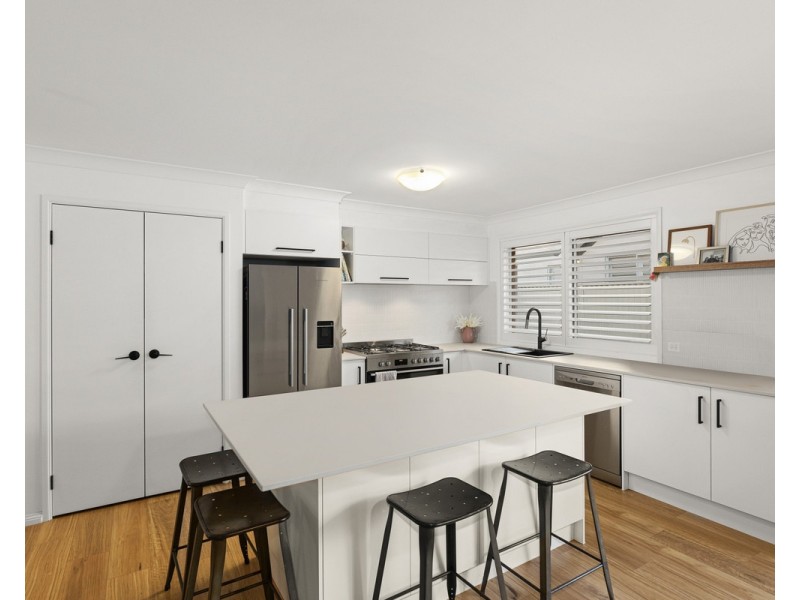 11 Bannister Drive, Erina NSW 2250