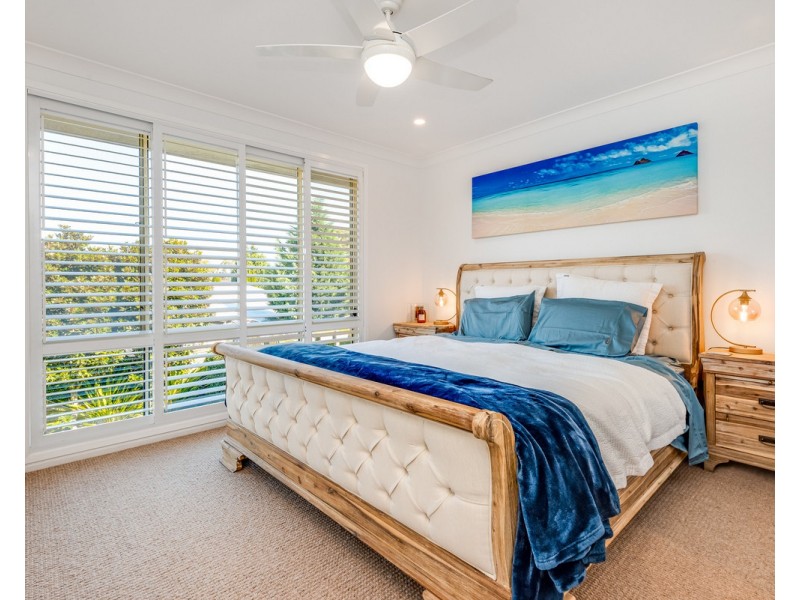 14 Robinia Parade, Springfield NSW 2250