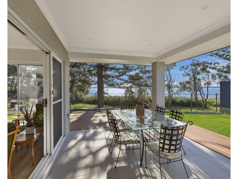 4 Yellawa Close, The Entrance North NSW 2261