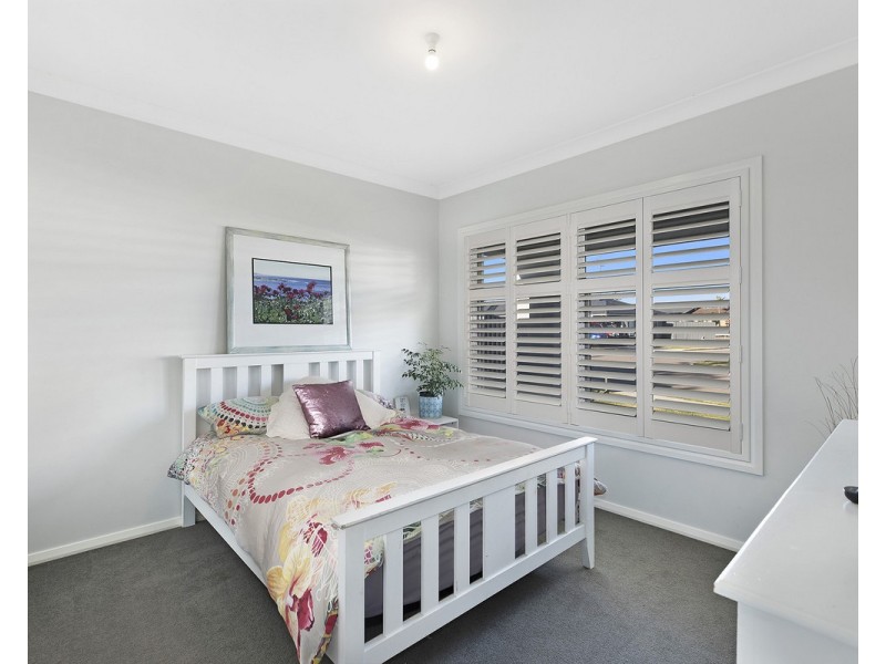 4 Yellawa Close, The Entrance North NSW 2261