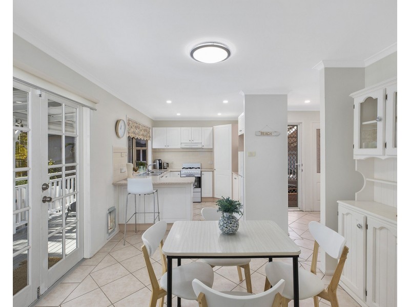 Villa 30 Kentia Ave/160 The Round Drive, Avoca Beach NSW 2251
