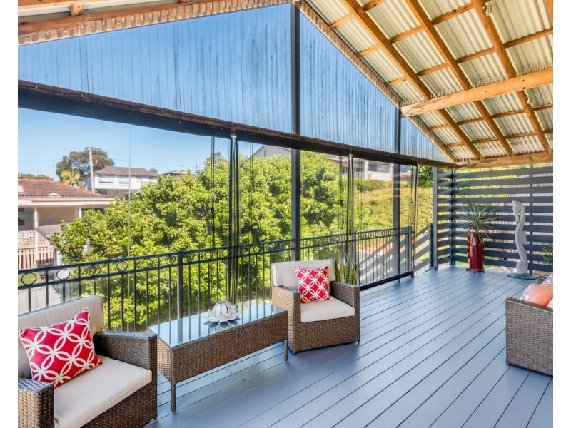 6 Curzon Avenue, Bateau Bay NSW 2261