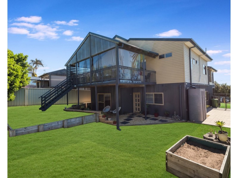 6 Curzon Avenue, Bateau Bay NSW 2261