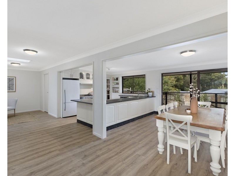 82 Hanlan Street South, Narara NSW 2250