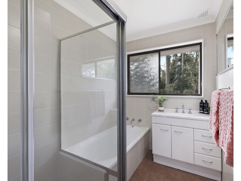 82 Hanlan Street South, Narara NSW 2250