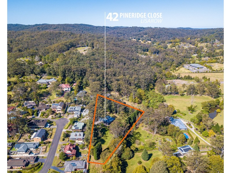 42 Pineridge Close, Lisarow NSW 2250