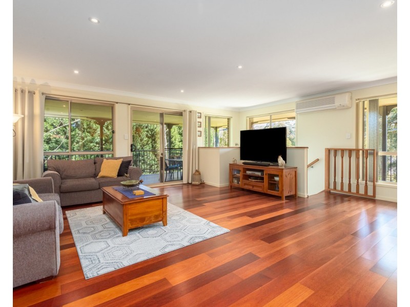 42 Pineridge Close, Lisarow NSW 2250