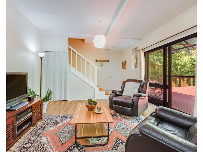 8 Nalkari Avenue, Wyoming NSW 2250